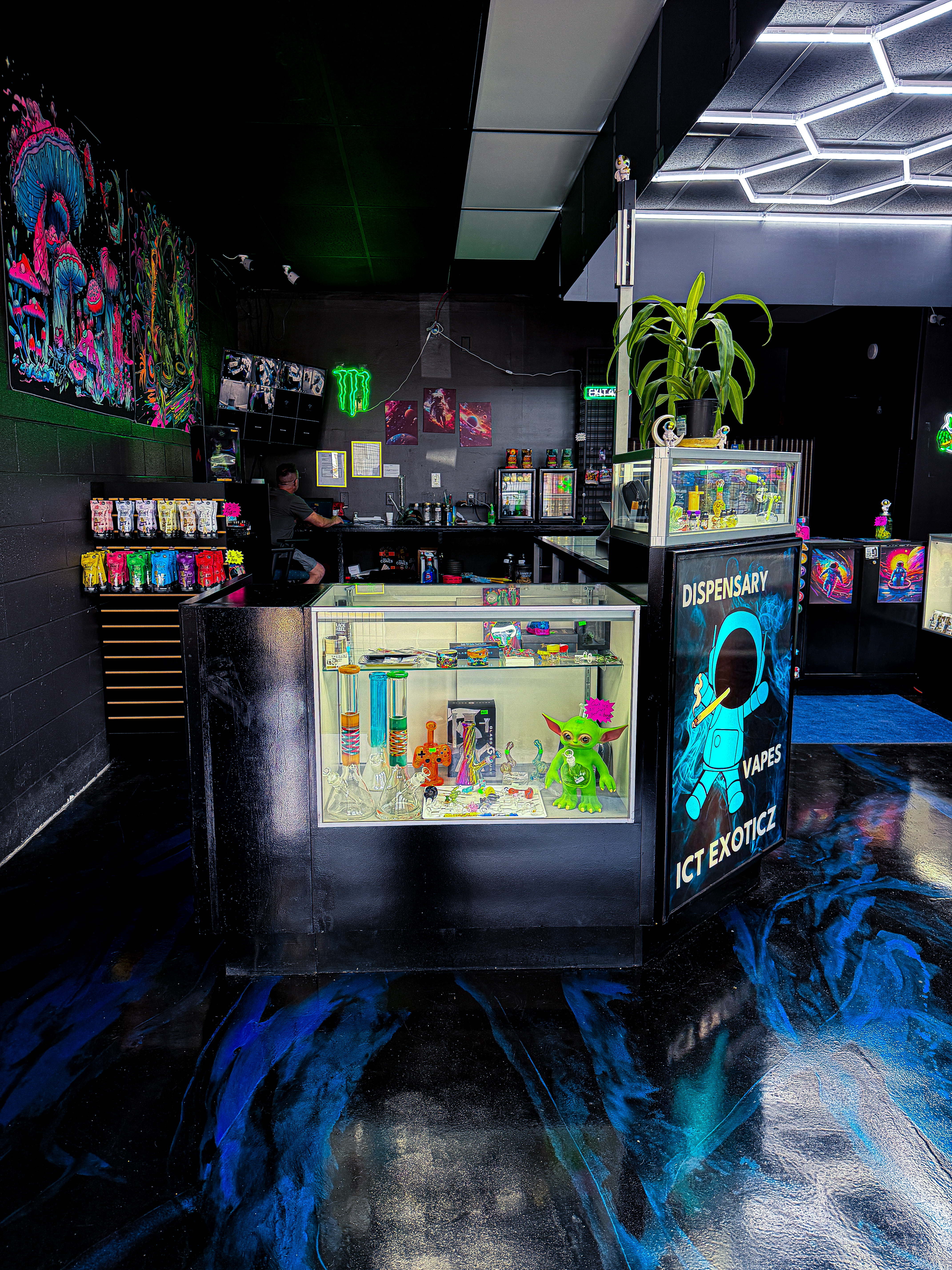 ICT Exoticz 21st store
